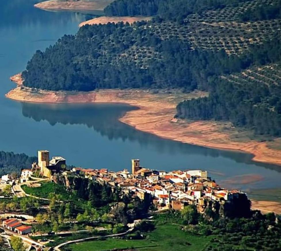 Отель El Cruce Орнос Экстерьер фото